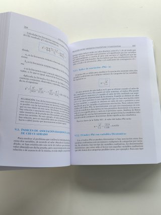 ANALISIS DE DATOS EN PSICOLOGIA I UNED CON CD