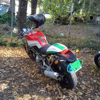 Ducati Monster 750 Naked Clásica