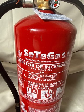 2 Extintores de incendios SeTeGa