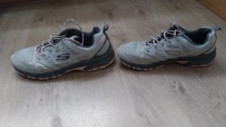 Skechers Trail Mujer Gris y Rosa