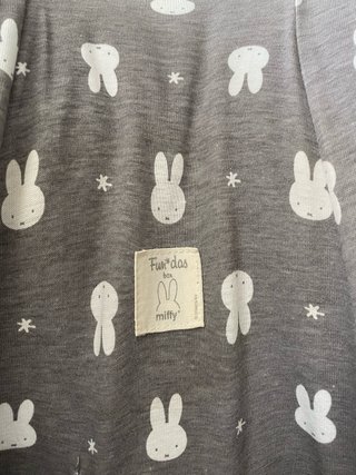 Silla de coche Maxi-Cosi con funda.
