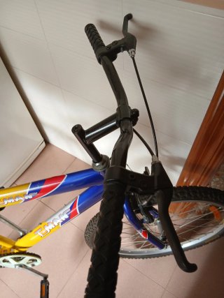Bicicleta de Montaña 24 Amarilla y Azul