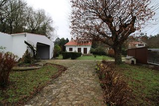 Chalet en alquiler en Teo