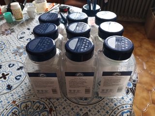6 Contenitori in Plastica con Coperchio Dosatore