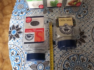 6 Contenitori in Plastica con Coperchio Dosatore