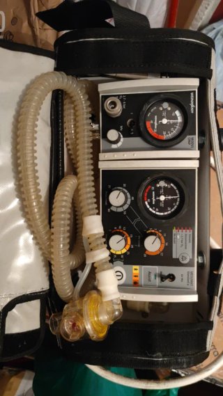 Respirador Weinmann Medumat + CPAP + tubuladura