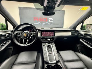 Porsche Macan Turbo 2021