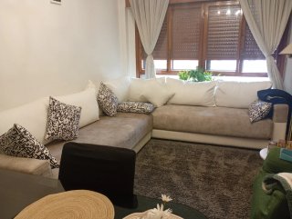Sofá cama grande estilo oriental beige