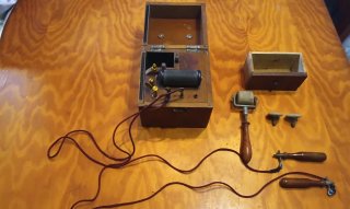 Antiguo aparato electroterapia 1900