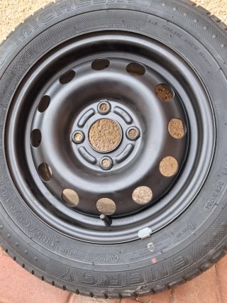 Neumático Michelin 185/65 R14