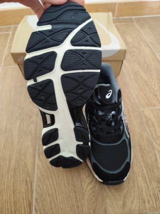Zapatillas Asics Gel NYC Negras/Grises
