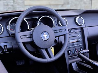 FORD MUSTANG CABRIO V8 DE COLECCION !!!