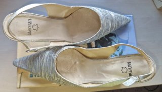 Zapatos de tacón plateados MAYFRAN