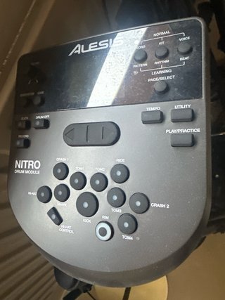 Batería Electrónica Alesis