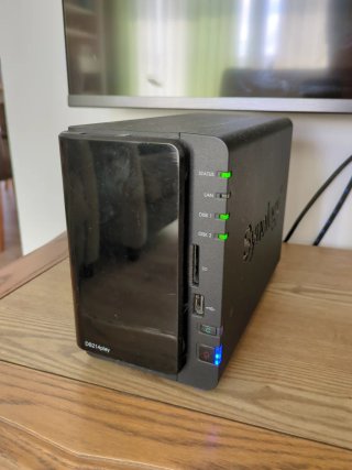 Synology DS214play NAS