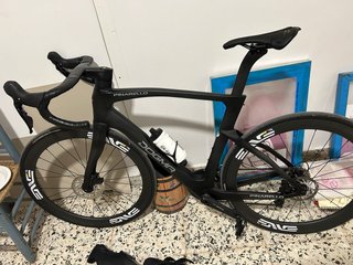 Bicicleta Pinarello Dogma Negra