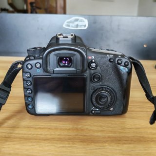 Cámara Canon EOS 7D con 2 objetivos ( negociable )