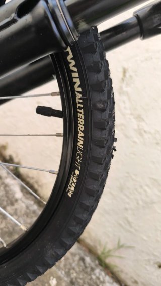 Bicicleta Rockrider ST500 de 20 pulgadas.