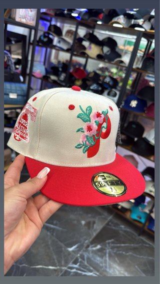 Gorra New Era Beige y Roja