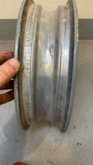 Piezas Yamaha Jog R: Llanta y Carenados Rojos