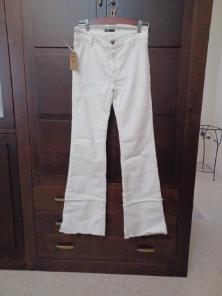 Pantalones vaqueros blancos NOON sin estrenar