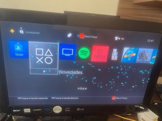 PS4 Pro 1TB + 2 Mandos + Juegos