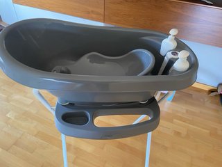 Bañera marca bebejou para bebé con soporte