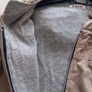 Cazadora impermeable con capucha Talla S