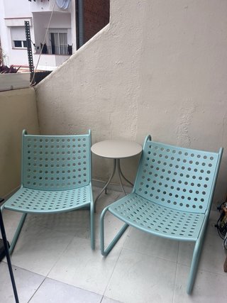 Mesa auxiliar redonda Ikea gris