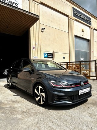Volkswagen Golf GTI mk7,5 230cv DSG