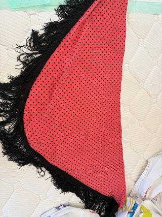 Manton Flamenco Niña Rojo Lunares Negros
