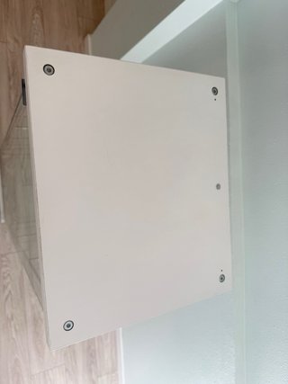 Vitrina de cristal y metal
