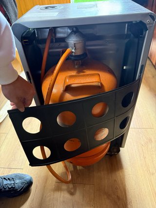 Estufa de gas negra