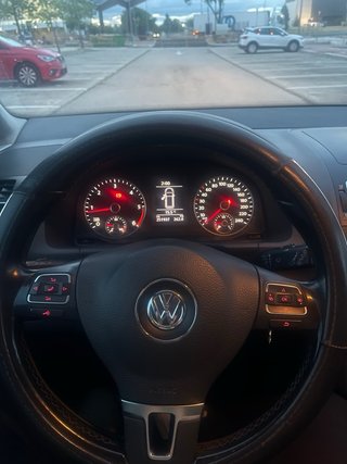 Volkswagen Touran 2012