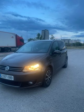 Volkswagen Touran 2012
