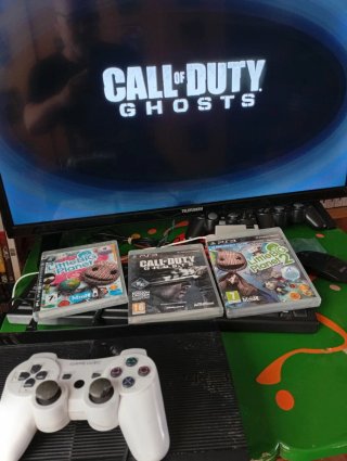 PlayStation 3 + 3 juegos + 1 mando