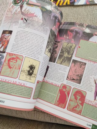 Lote revistas MangaZone y Clamp.