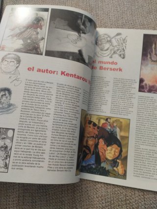 Lote revistas MangaZone y Clamp.