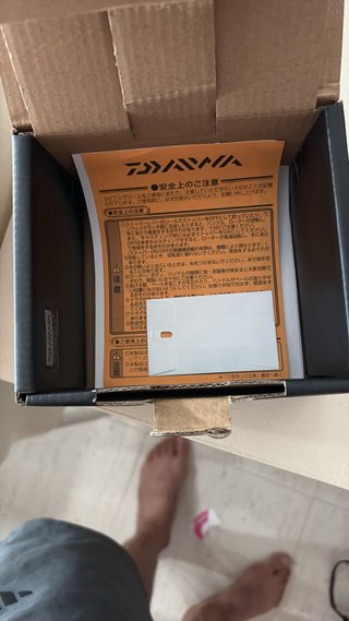 Carrete Daiwa Emeraldas AIR PC LT2500-H
