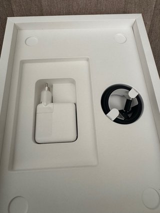 MacBook Pro  14 m3 pro 36 gb ram 1 tb con garantia