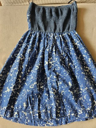 Vestido sin tirantes vaquero floral azul y blanco