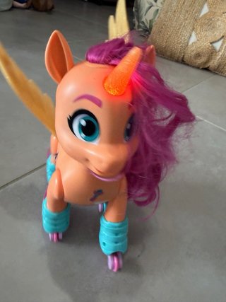 My Little Pony Unicornio Canta y Patina