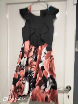 Vestido fiesta negro y rosa floral