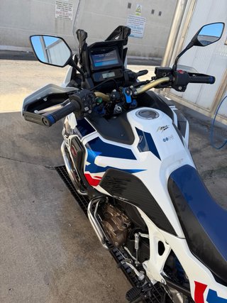 Honda Africa Twin 1100 Adventure 2024 manual