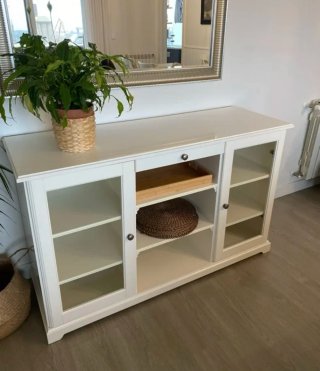 Mueble de salón blanco madera