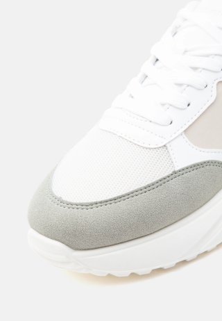 Scarpe uomo Jackes an Jones grigie/verdi