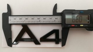 EMBLEMA LOGO TRASERO AUDI A4 NEGRO