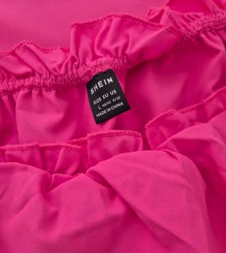 Blusa fucsia hombros descubiertos