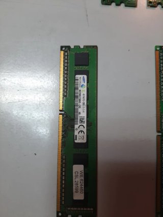 Lote de Memorias RAM DDR y DDR2