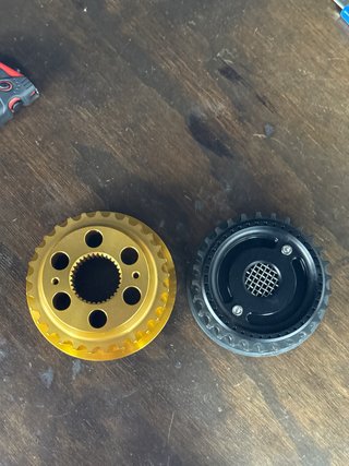 Polea Transmisión Sportster Dorada